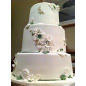 White And Ivy Flower 3 Tier Wedding Cake 1