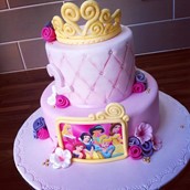 princess disney cake - licky lips cakes liverpool