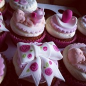 Bow Theme Cupcakes Licky Lips Cakes Liverpool